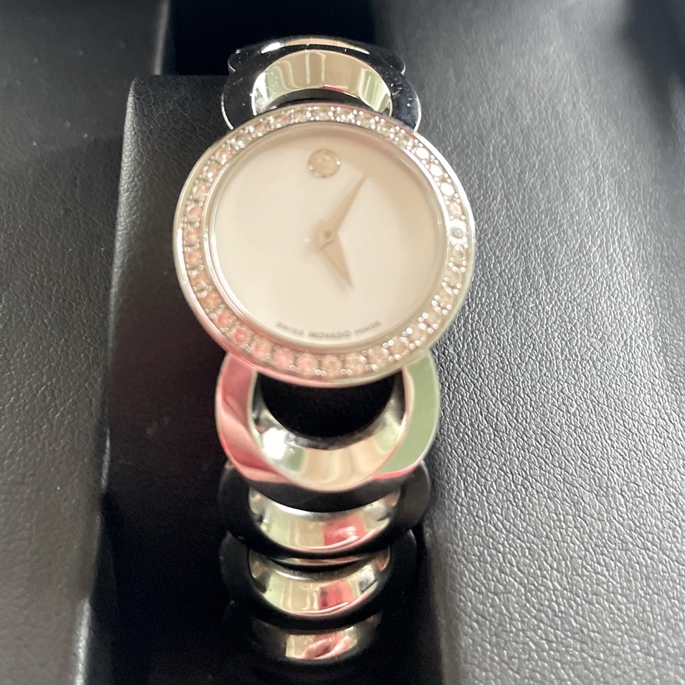 MOVADO Watch Rondiro - Women 36 Diamonds (0.50ct.) White Shell, Silver Bracelet